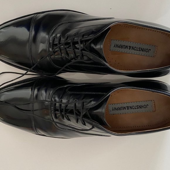 Johnstone and Murphy 10.5 Cap Toe Oxford - Picture 2 of 4